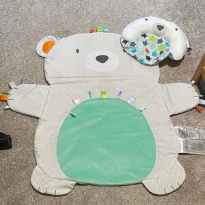 Plush Bear Play Mat with Pillow - Green and White